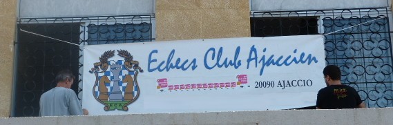 L'échecs club ajaccien installé place Miot L'échecs club ajaccien installé place Miot